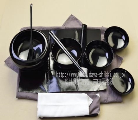 Oryoki Japanese tableware