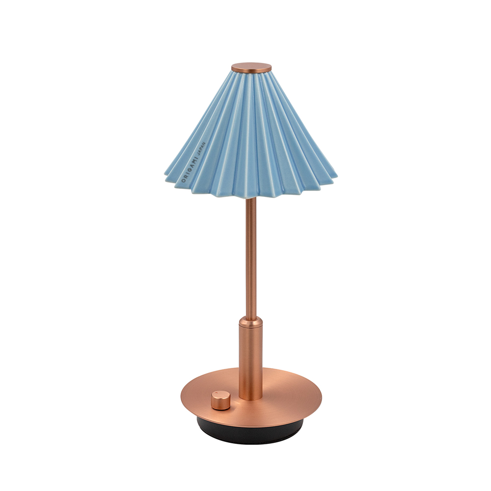 [gram eight]ORIGAMI LAMP PORTABLE Copper Matte Blue, Lampshade: Coffee dripper [ORIGAMI] (Japanese Mino ware), Body color: Brass Copper, Shade color: 13 colors, Accessories: USB cable (Type-C), Rechargeable, Battery: Lithium-ion battery 3.7V 2600mA, Charging time: 5 hours, Continuous use time: 7 to 100 hours, Brightness: 8-150 lm (stepless dimming), Color temperature: 2700k, Shade (dripper) removable, Produced by Japanese designer Tomoya Takenaka