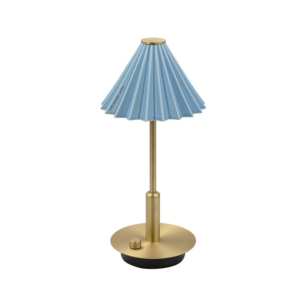 [gram eight]ORIGAMI LAMP PORTABLE Brass Matte Blue, Lampshade: Coffee dripper [ORIGAMI] (Japanese Mino ware), Body color: Brass Copper, Shade color: 13 colors, Accessories: USB cable (Type-C), Rechargeable, Battery: Lithium-ion battery 3.7V 2600mA, Charging time: 5 hours, Continuous use time: 7 to 100 hours, Brightness: 8-150 lm (stepless dimming), Color temperature: 2700k, Shade (dripper) removable, Produced by Japanese designer Tomoya Takenaka