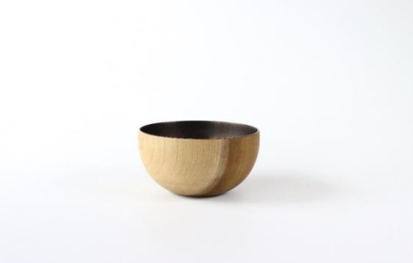 Hoonoki Bowl inside titanium silver salad bowl