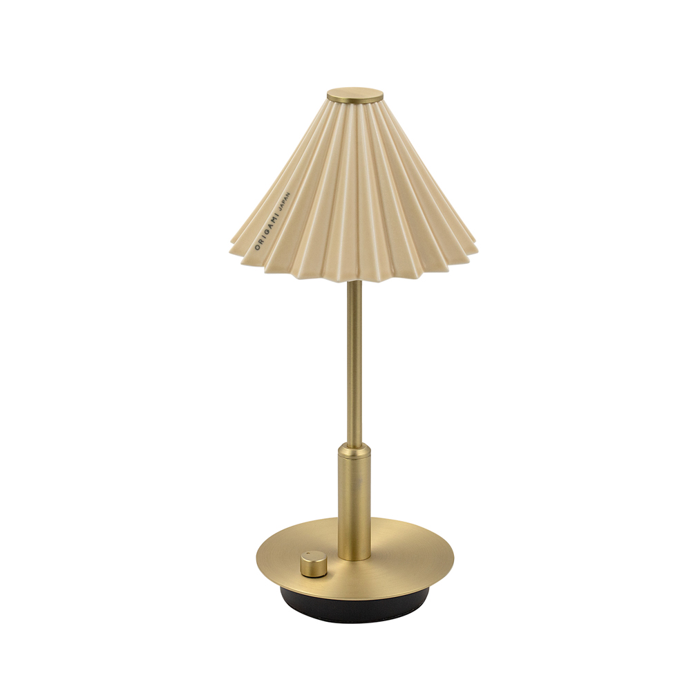 [gram eight]ORIGAMI LAMP PORTABLE Brass Matte Beige, Lampshade: Coffee dripper [ORIGAMI] (Japanese Mino ware), Body color: Brass Copper, Shade color: 13 colors, Accessories: USB cable (Type-C), Rechargeable, Battery: Lithium-ion battery 3.7V 2600mA, Charging time: 5 hours, Continuous use time: 7 to 100 hours, Brightness: 8-150 lm (stepless dimming), Color temperature: 2700k, Shade (dripper) removable, Produced by Japanese designer Tomoya Takenaka