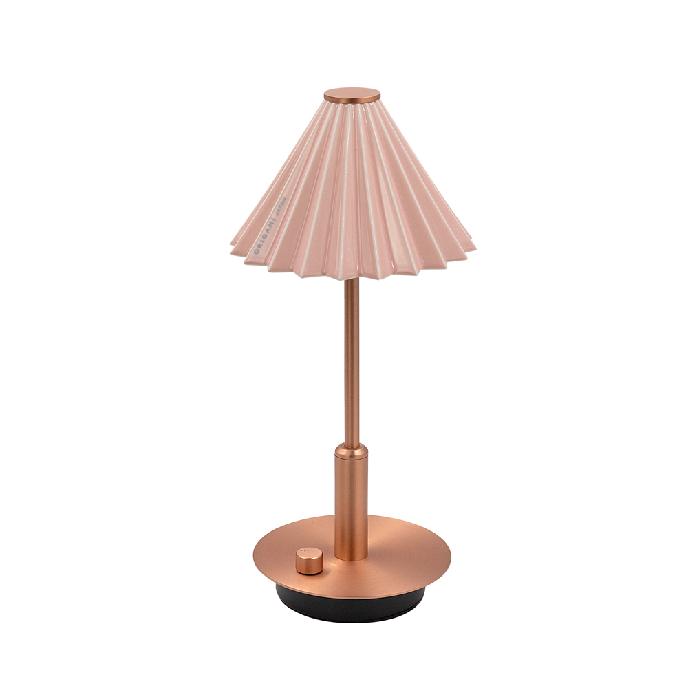 [gram eight]ORIGAMI LAMP PORTABLE Copper Pink, Lampshade: Coffee dripper [ORIGAMI] (Japanese Mino ware), Body color: Brass Copper, Shade color: 13 colors, Accessories: USB cable (Type-C), Rechargeable, Battery: Lithium-ion battery 3.7V 2600mA, Charging time: 5 hours, Continuous use time: 7 to 100 hours, Brightness: 8-150 lm (stepless dimming), Color temperature: 2700k, Shade (dripper) removable, Produced by Japanese designer Tomoya Takenaka