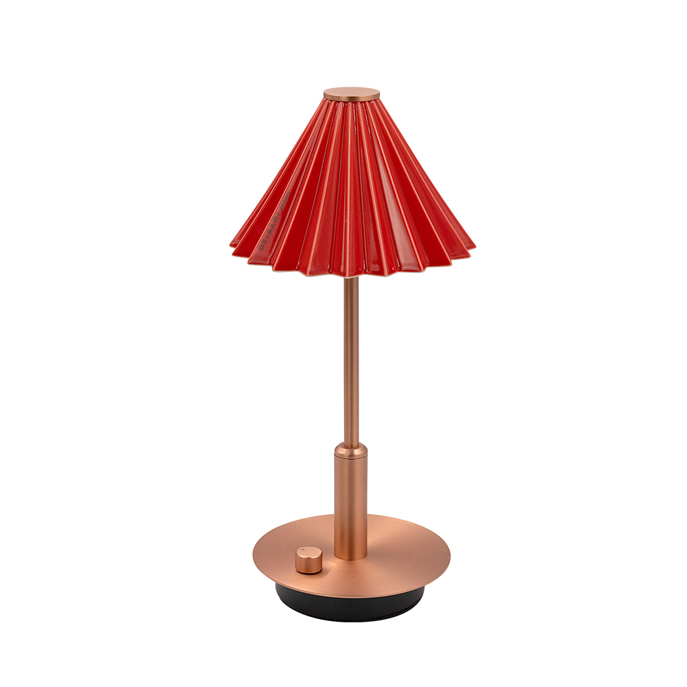 [gram eight]ORIGAMI LAMP PORTABLE Copper Red, Lampshade: Coffee dripper [ORIGAMI] (Japanese Mino ware), Body color: Brass Copper, Shade color: 13 colors, Accessories: USB cable (Type-C), Rechargeable, Battery: Lithium-ion battery 3.7V 2600mA, Charging time: 5 hours, Continuous use time: 7 to 100 hours, Brightness: 8-150 lm (stepless dimming), Color temperature: 2700k, Shade (dripper) removable, Produced by Japanese designer Tomoya Takenaka