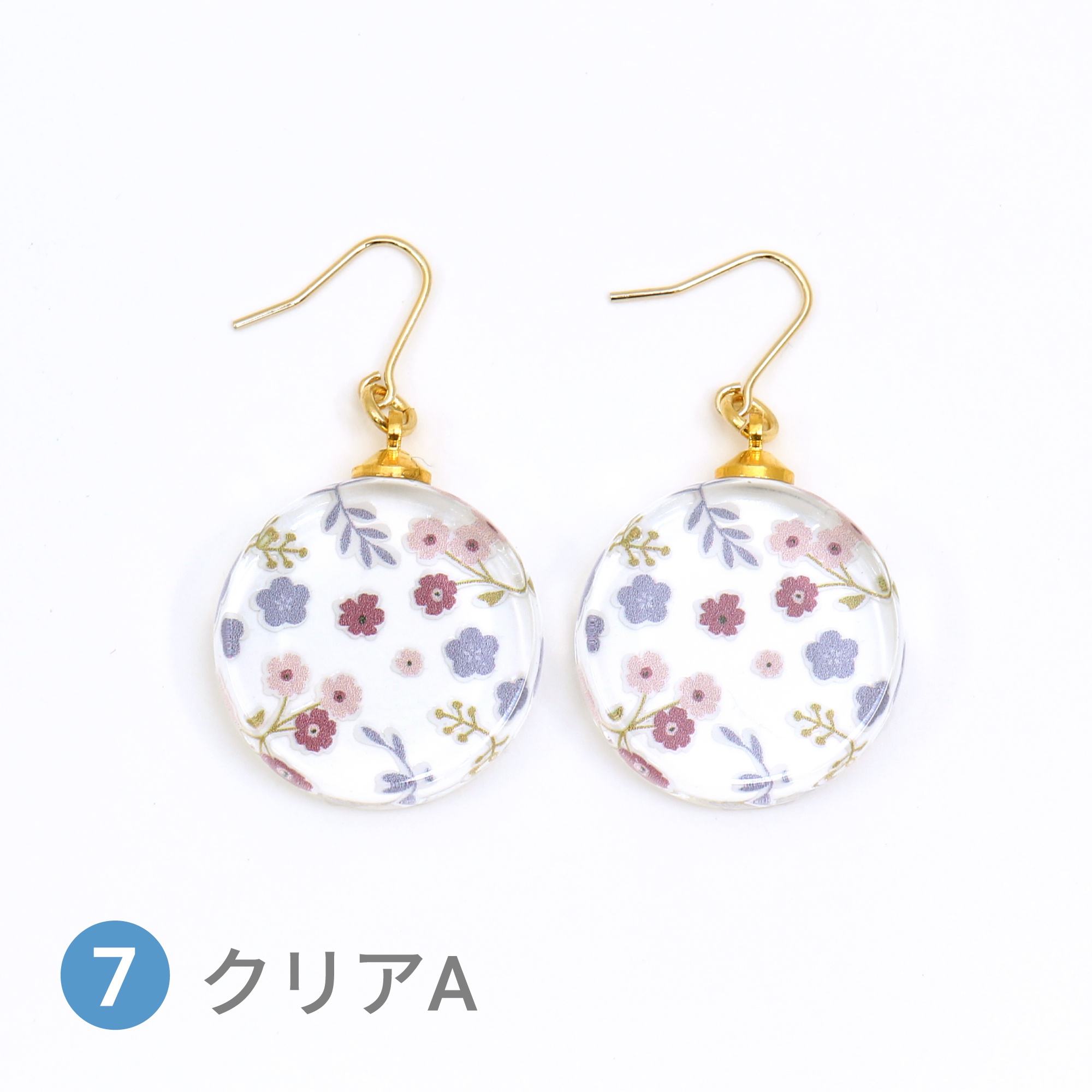 Glass accessories Pierced Earring FLORAL PATTERN clear A round shape